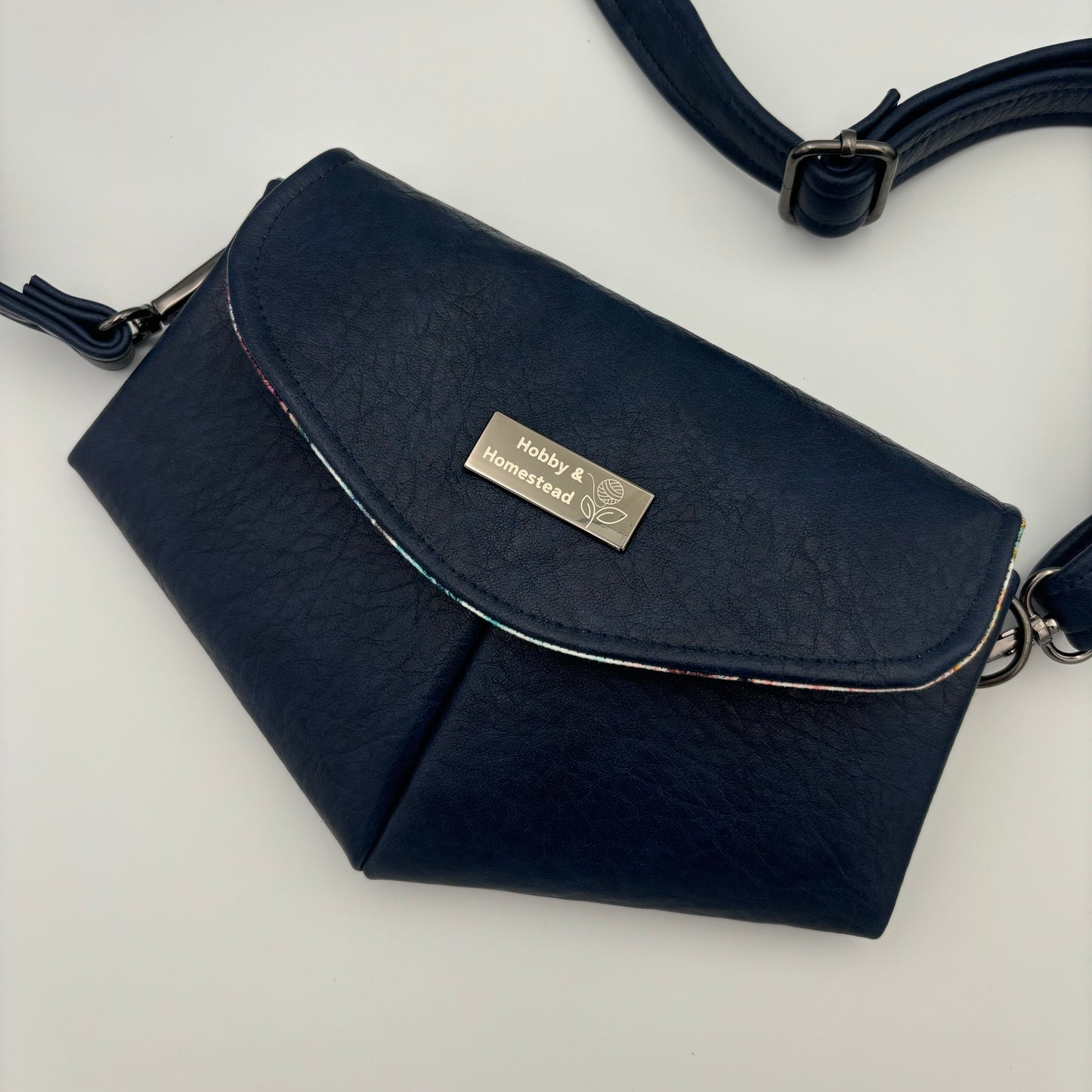 Handbags, Purses, and Wallets