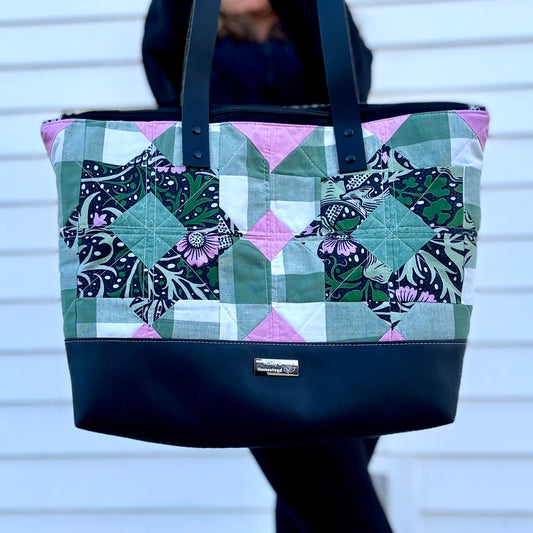 Handbags, Purses, and Wallets