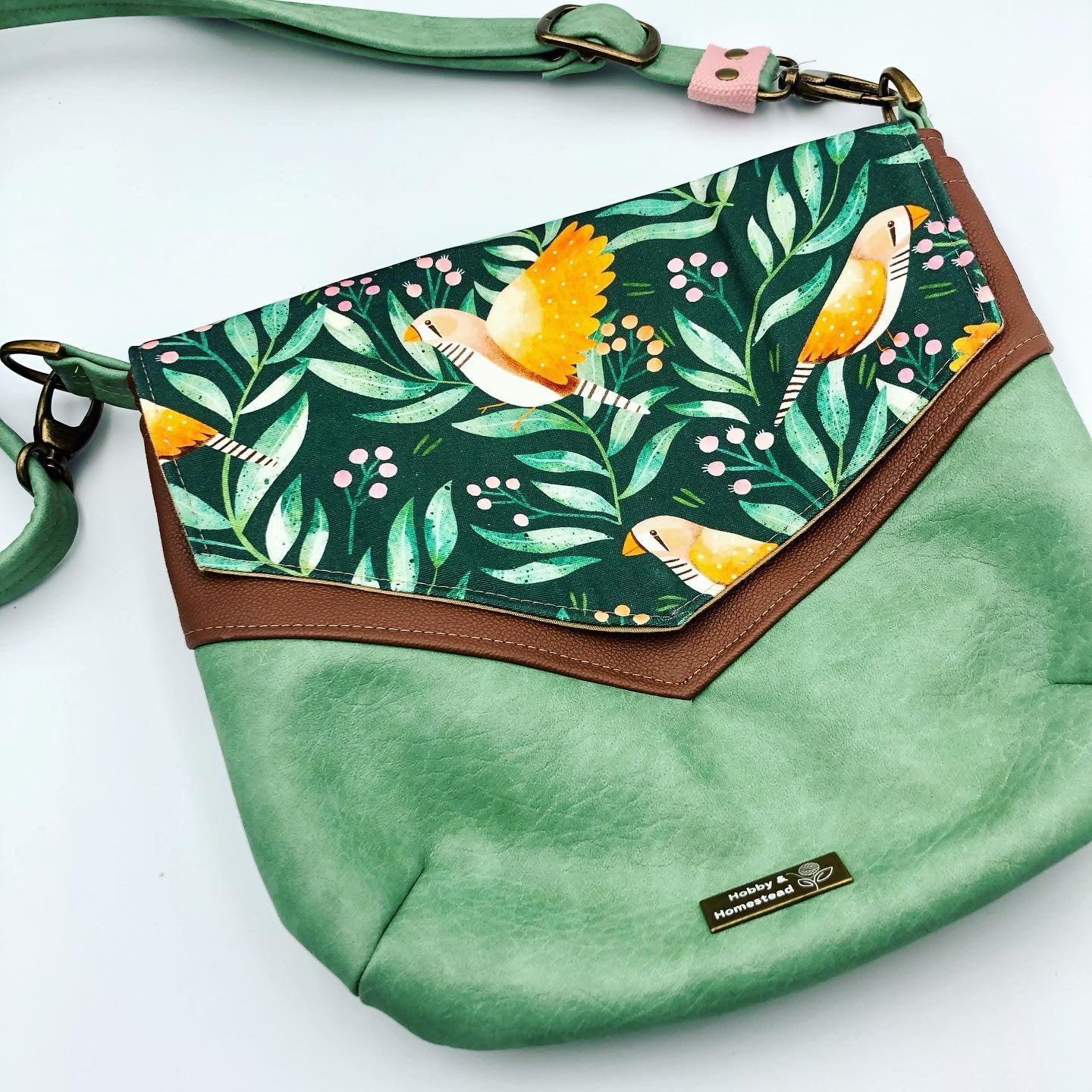 Handbags, Purses, and Wallets