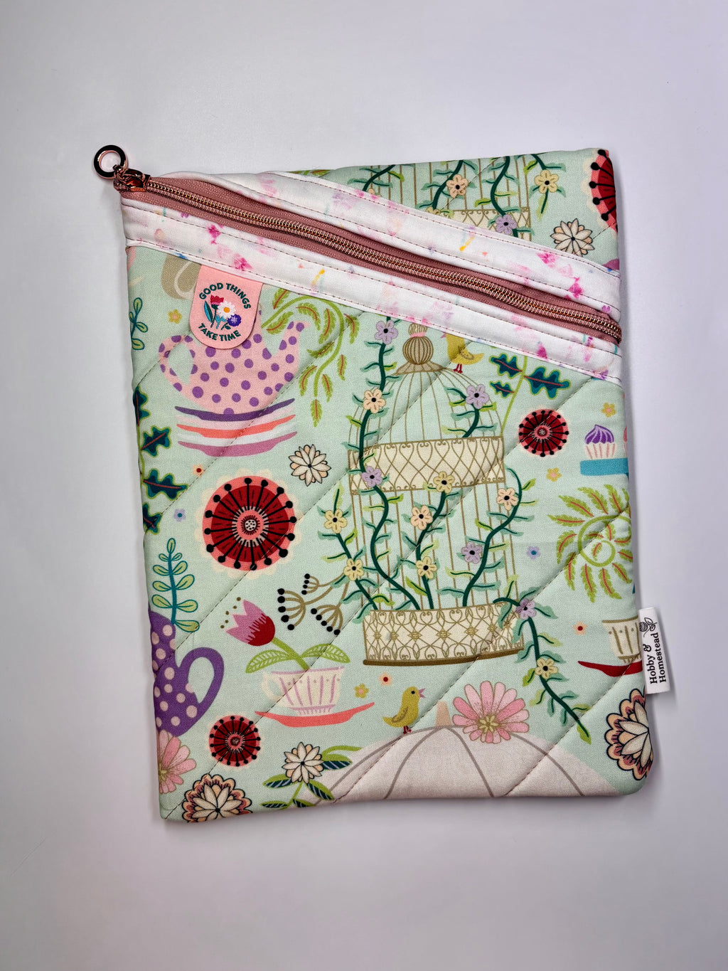 Hemingway Pouch